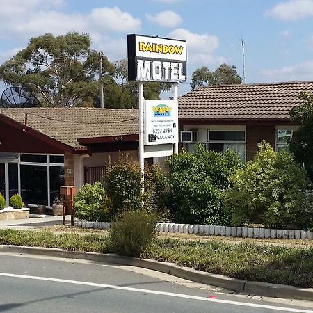 Rainbow Motel Kowen Bagian luar foto